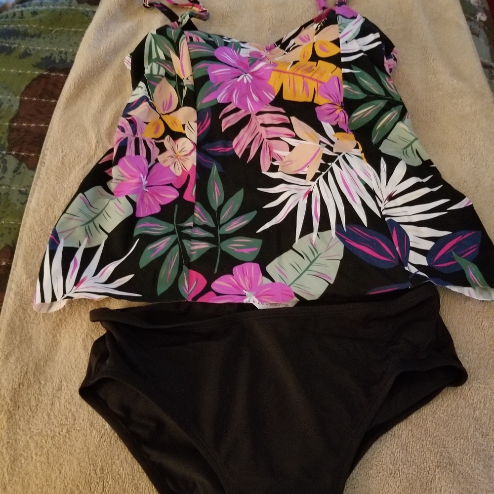 Tankini set top sz12. Bottom sz10